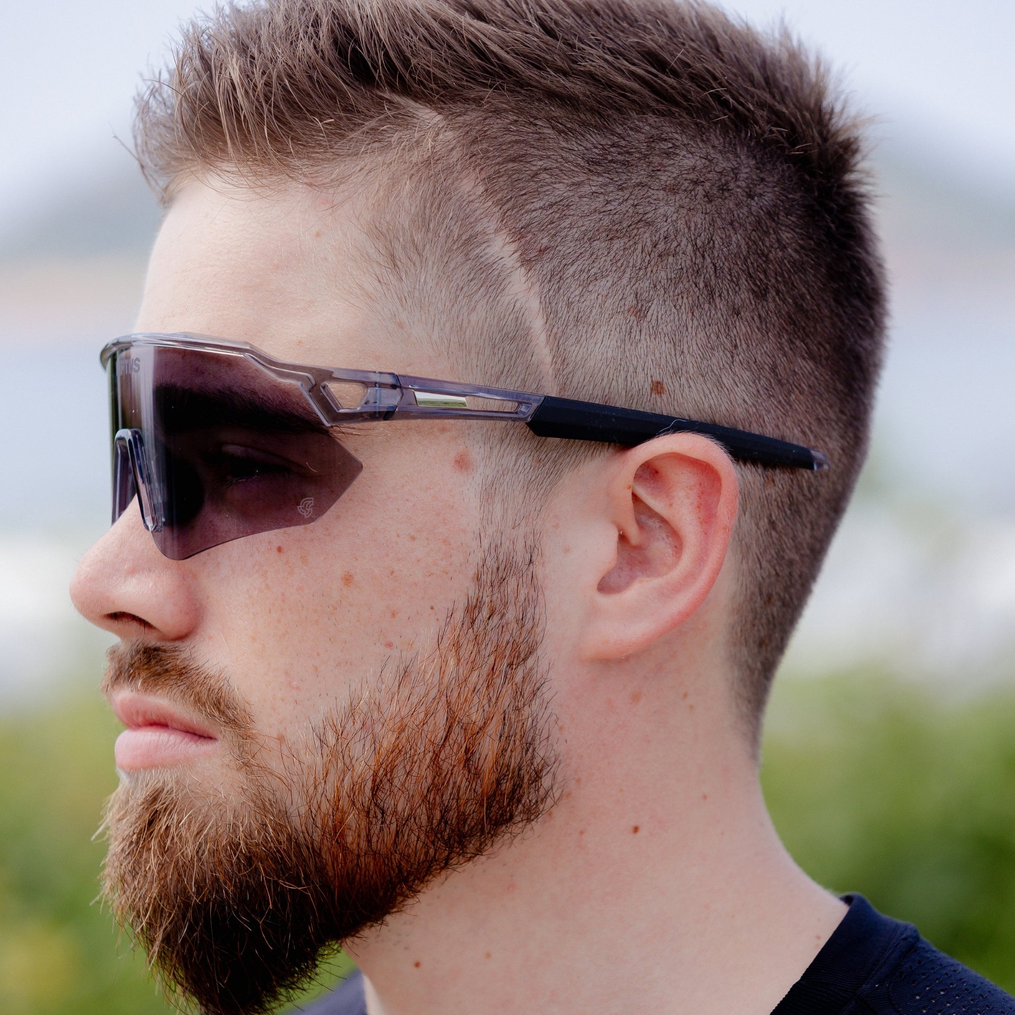 Óculos de Sol Esportivo Liftus Core - Preto Fotocromático | Cinza Transparente